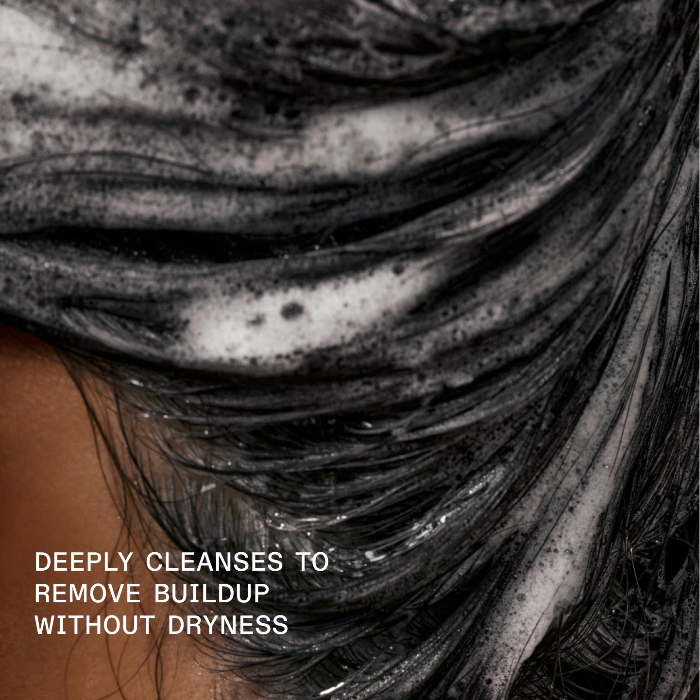 No.4C BOND MAINTENANCE? CLARIFYING SHAMPOO - Image 3
